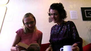 шлюха лесбо трахаться - ҡыуағы йөнлө