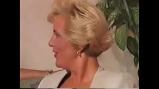 Mature de 50 de ani, sex in gasca Ea este seful fierbinte excitata pentru femei