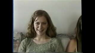 Брюнетка красотка алат, анын Супер-волосатая киска приветил Анын Мыкты аял досу