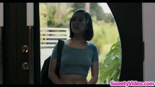 Sexy masseuse scissoring lena leispiacha costumer